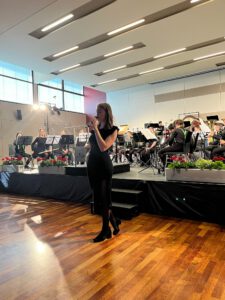 Mehr über den Artikel erfahren 4 Orchester mit Musizierenden von 8 bis über 80