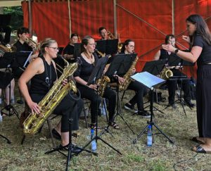Mehr über den Artikel erfahren Vom Waldfest zur Serenade